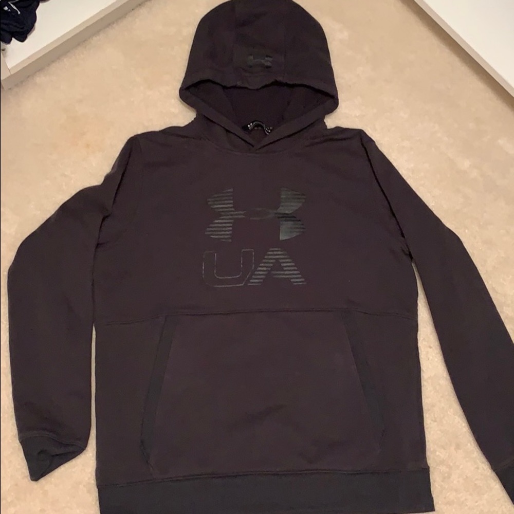 Men’s under armour sweatshirt